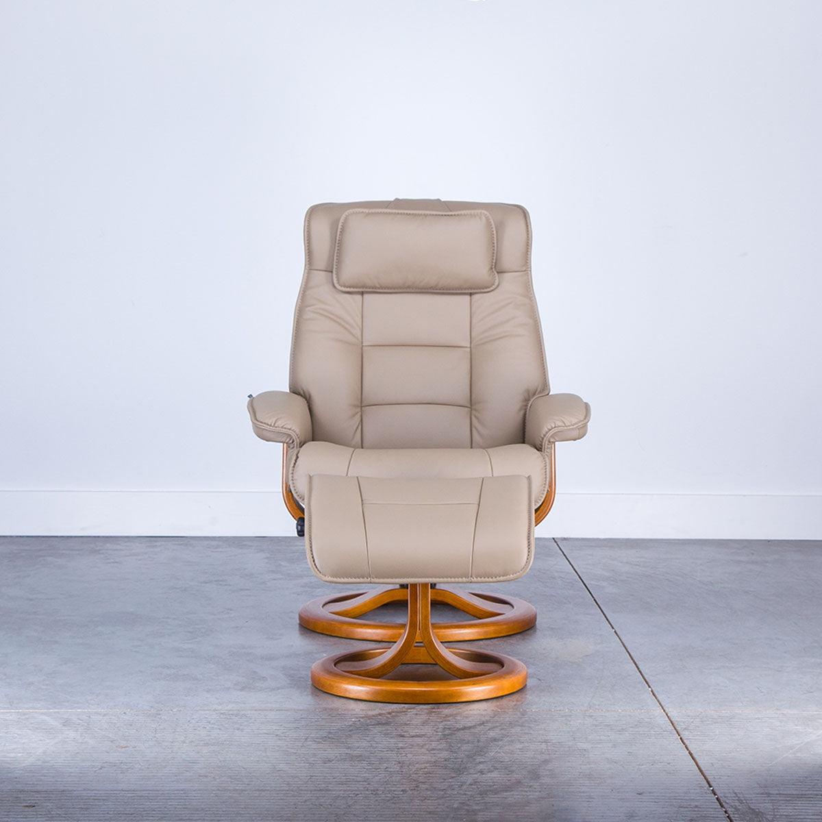 MUSTANG (R QS) LARGE STONE RECLINER AND OTTOMAN