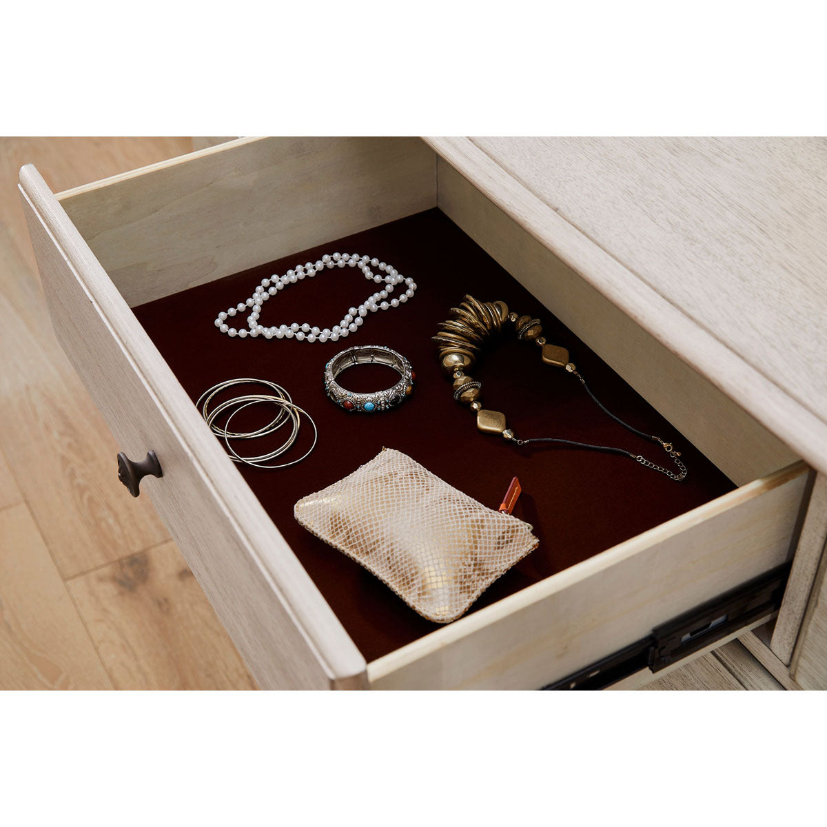PROVENCE LINEN DRESSER