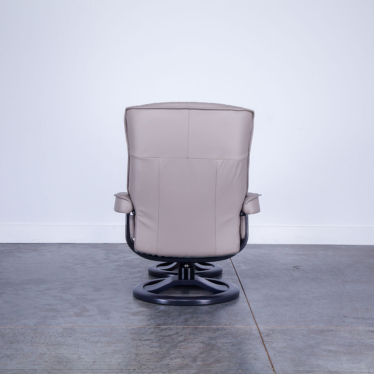 BERGEN (R QS) LARGE RECLINER AND OTTOMAN IN FOG