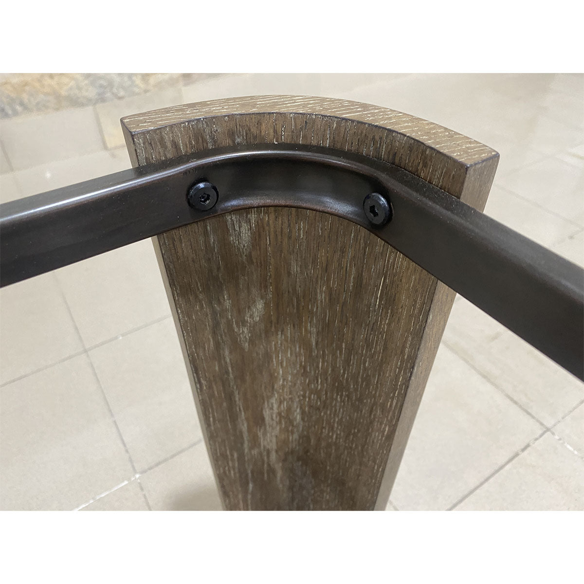 ENZO END TABLE