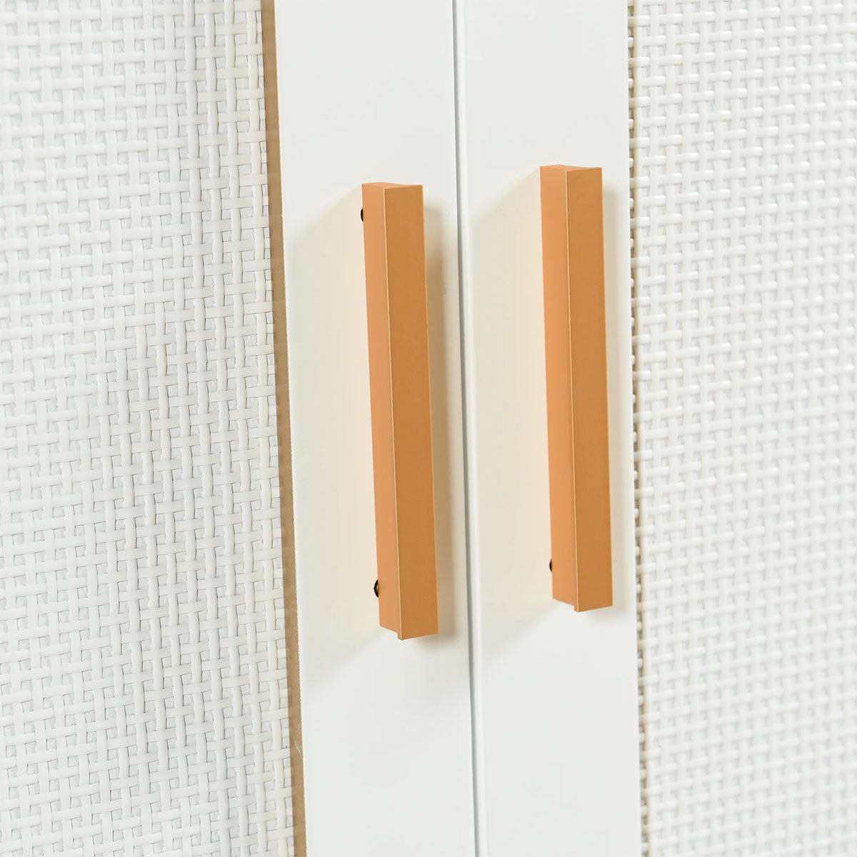HAMPTON 3DR CABINET