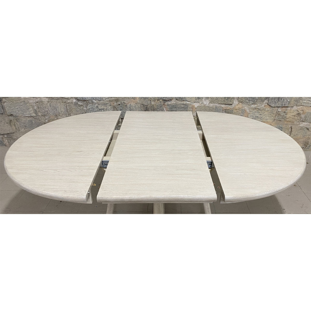CARMELLA ROUND DIN TABLE