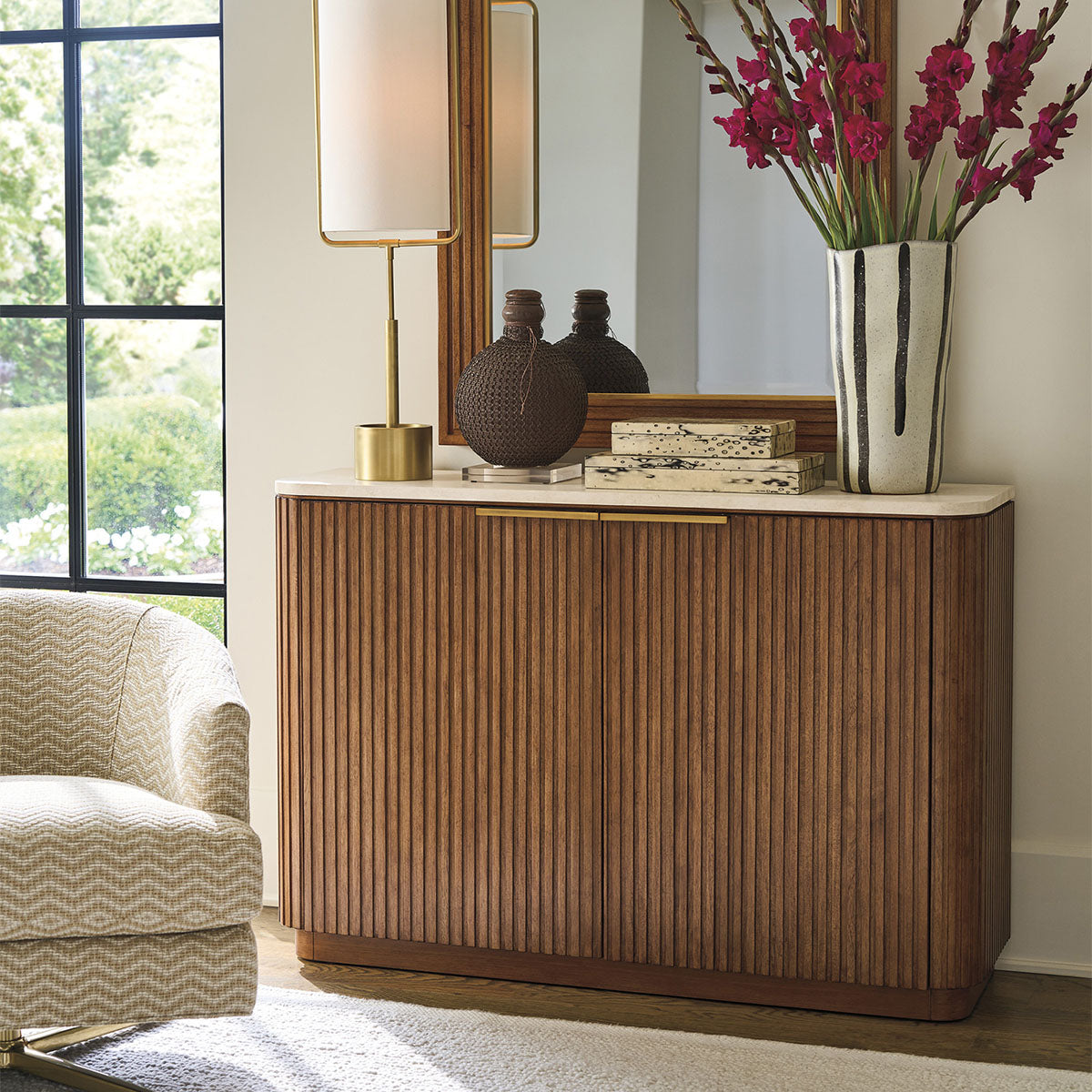 AVENIDA HALL CHEST