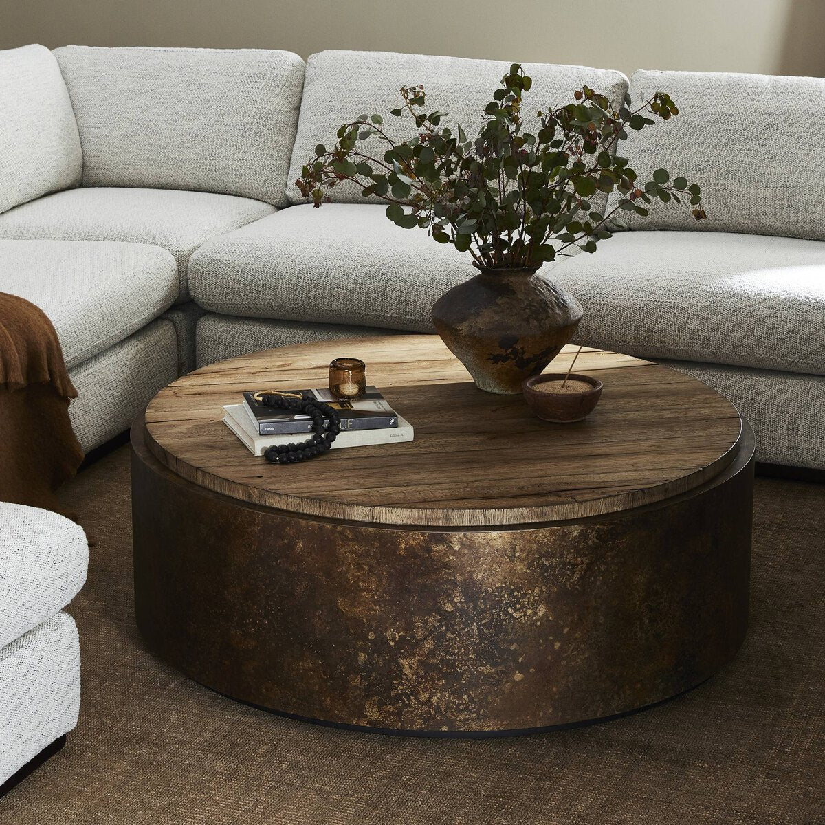 KIPP COFFEE TABLE