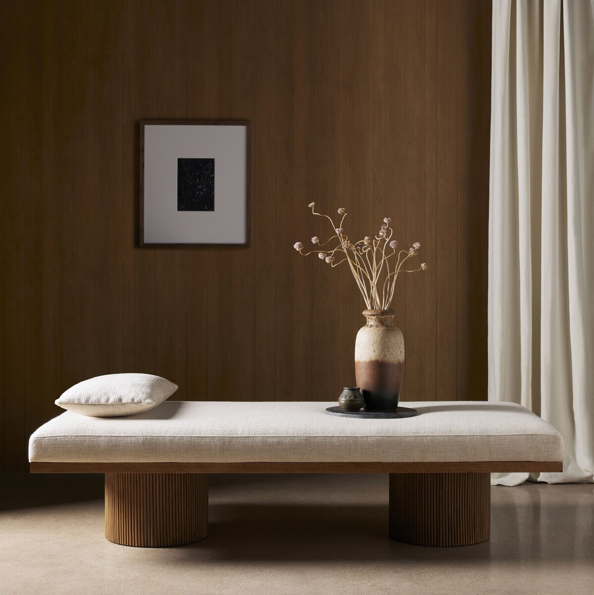 JAKOBI CHAISE IN THAMES CREAM