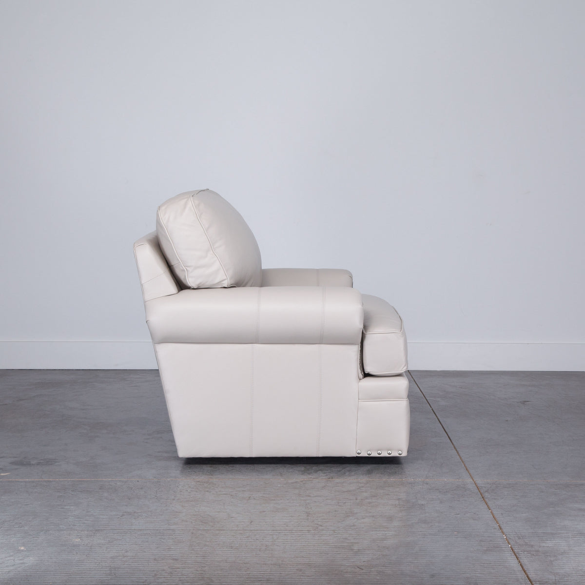 RICHARD SWIVEL CHAIR