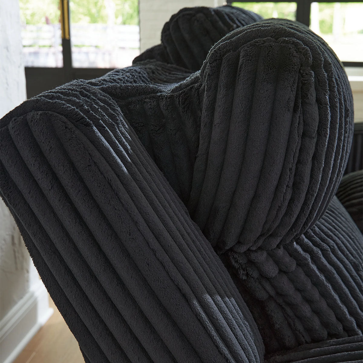 FOREST LAKE SOFA W/PHR