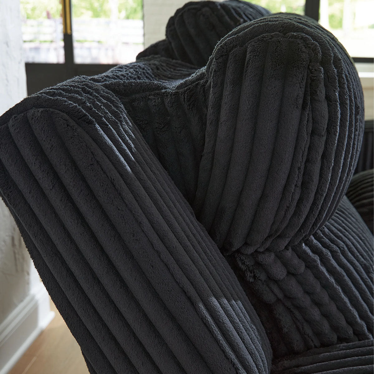 FOREST LAKE LOVESEAT W/ CONSOLE & POWER HEADREST