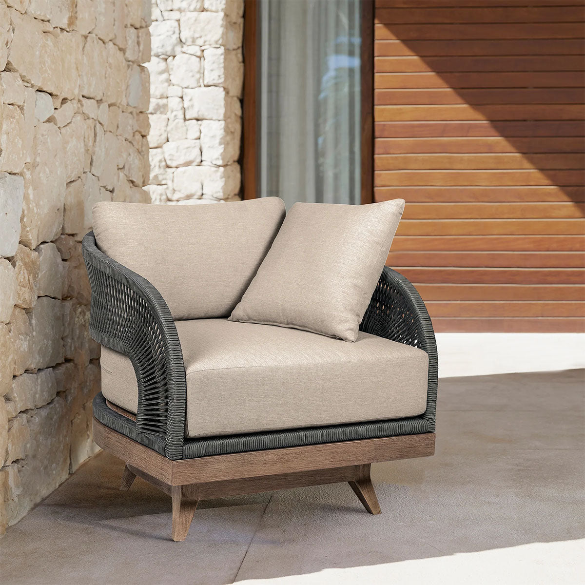 ORBIT OUTDOOR SWIVEL CHAIR