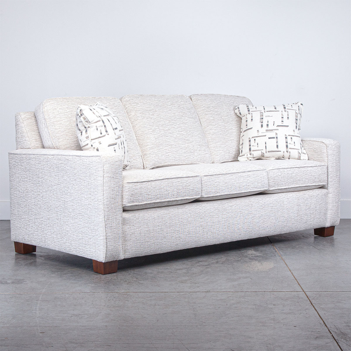 NOLA APARTMENT SOFA W/ FRAME KIT