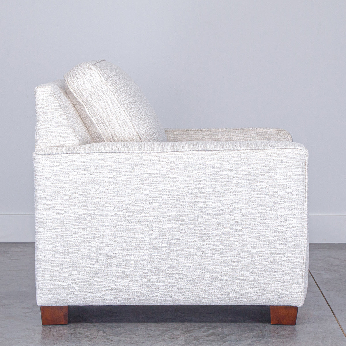 NOLA WHITE ACCENT CHAIR W/FRKIT