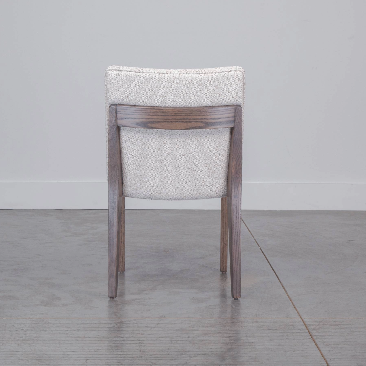 CASSIS UPHOLSTERED CHAIR IN OAK