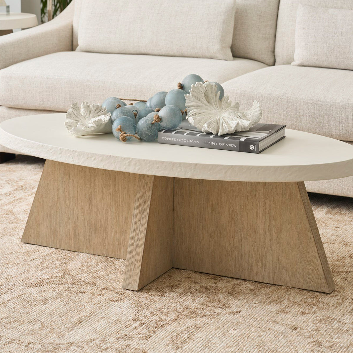 OASIS DOCKSIDE OVAL COCKTAIL TABLE
