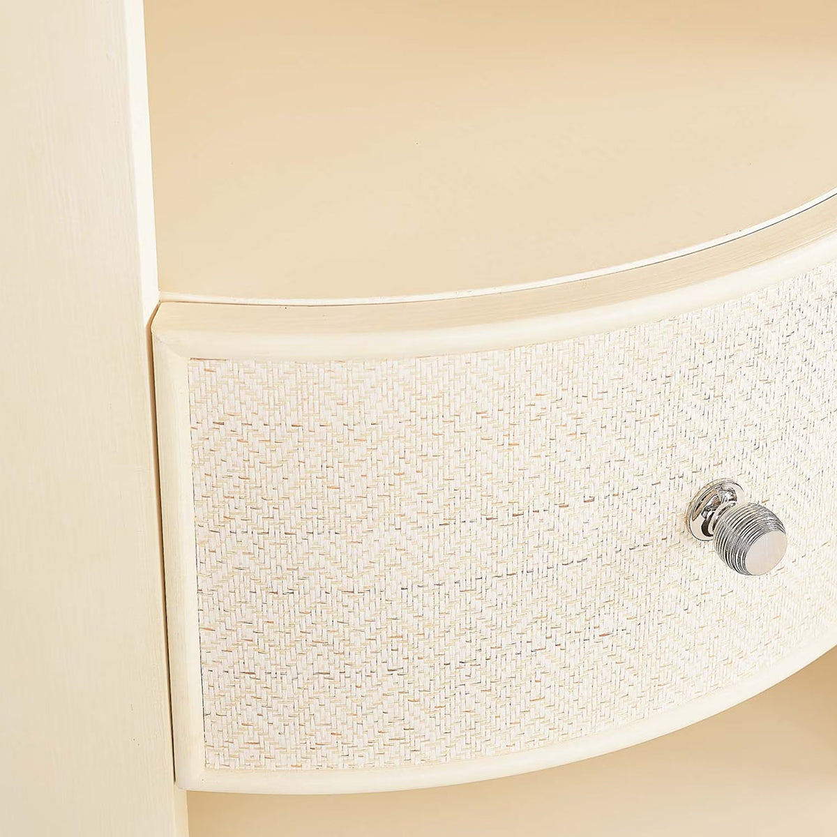 NEWBURY WHT ROUND BEDSIDE TBL