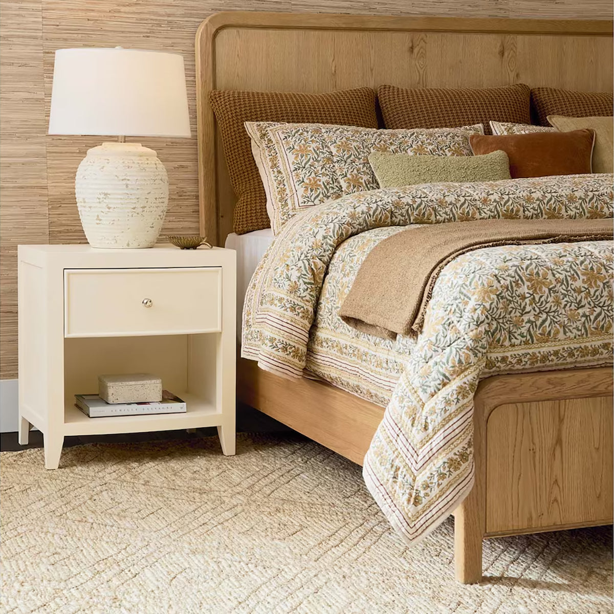 NEWBURY WHT BEDSIDE TABLE