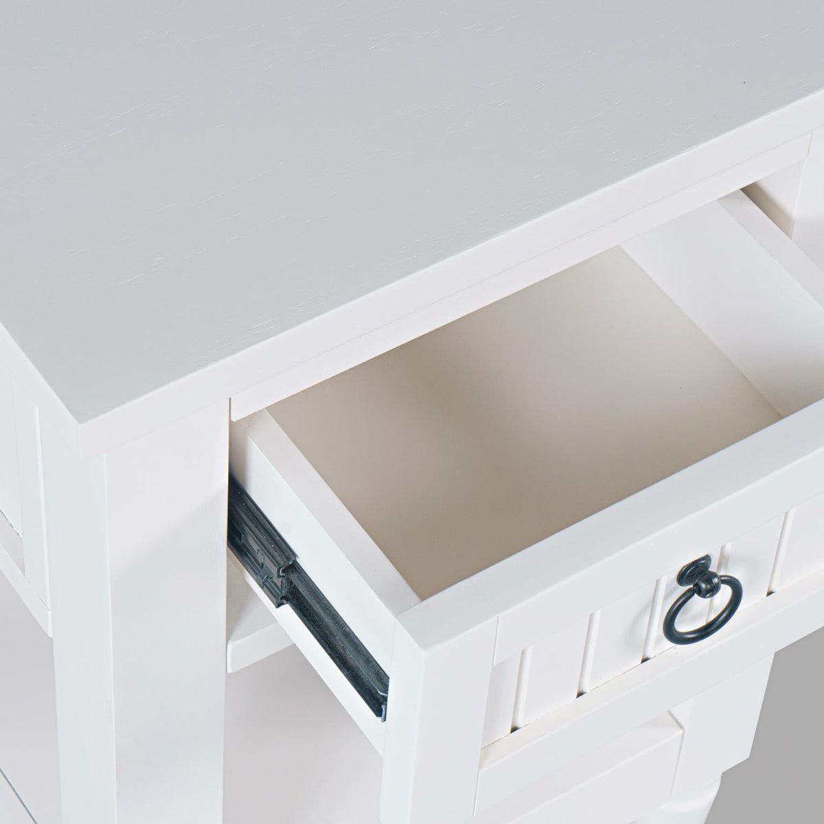 WESTPORT WHITE CHAIRSIDE TABLE