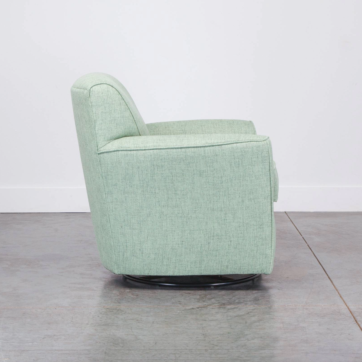 KINGMAN SWIVEL GLIDER CHAIR