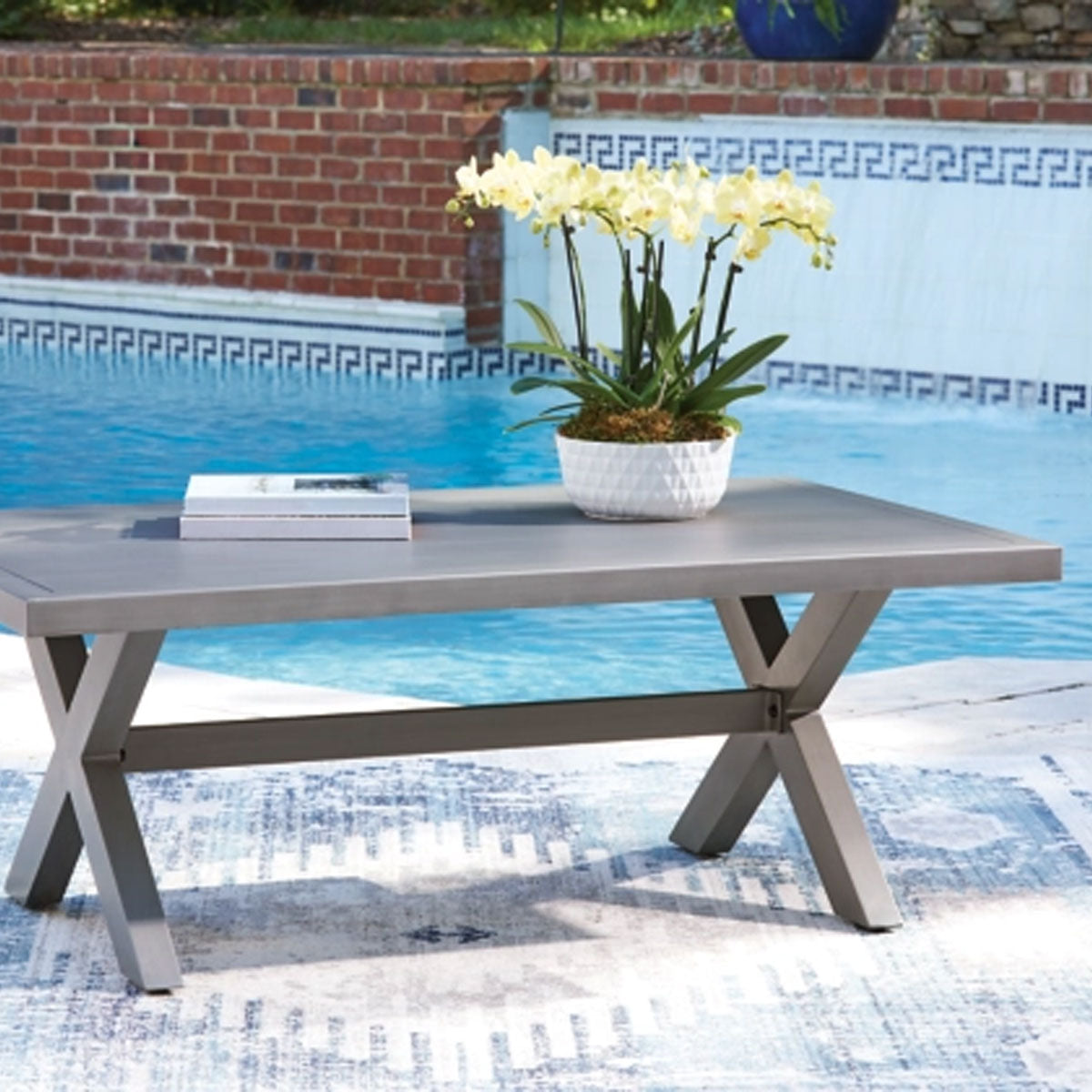 HALF MOON COCKTAIL TABLE