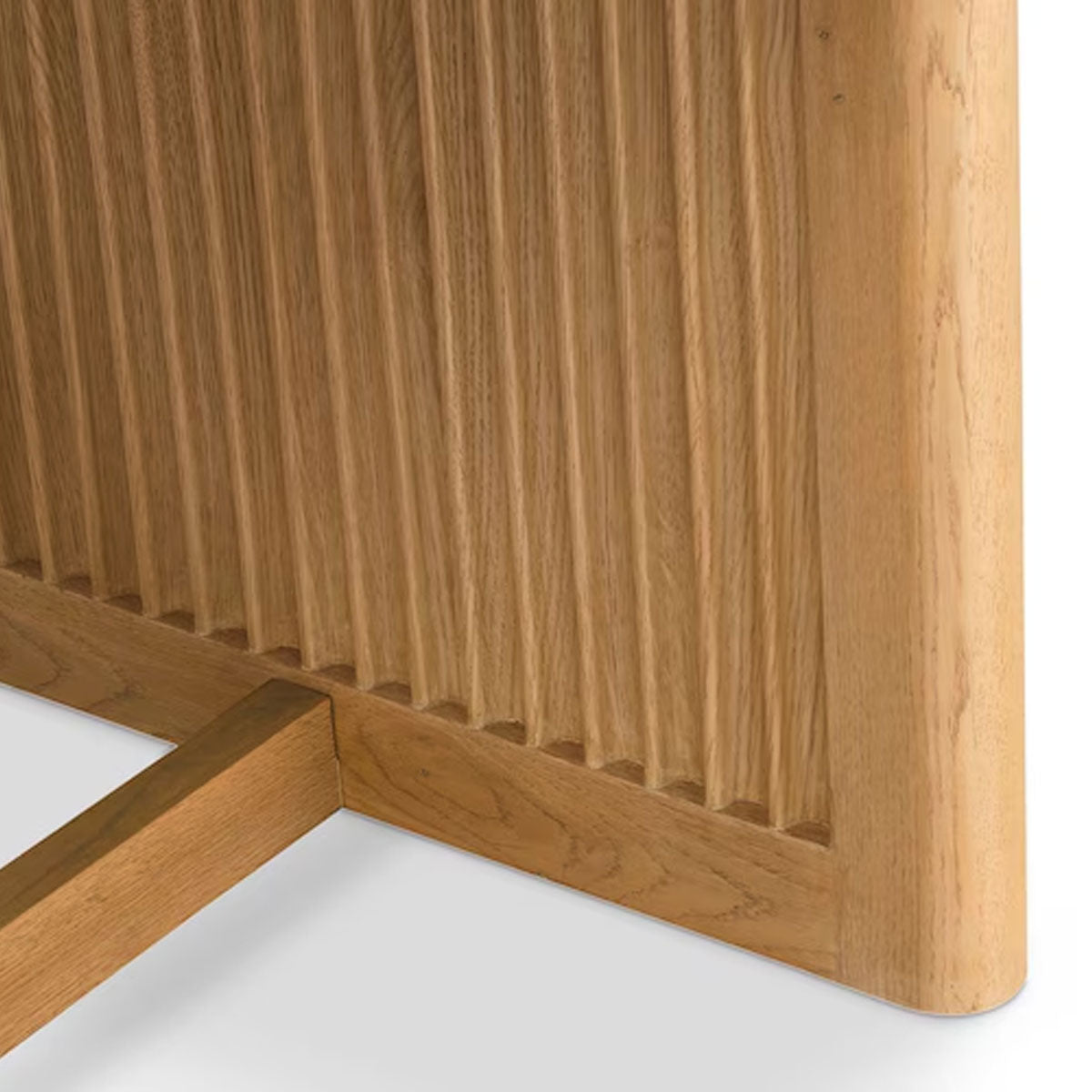 NEWBURY NAT COVED DIN TABLE