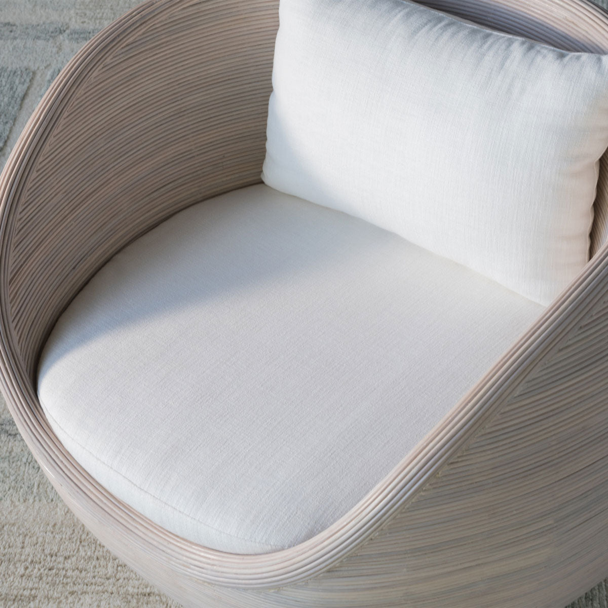 SOLIMAR RATTAN SWIVEL CHAIR