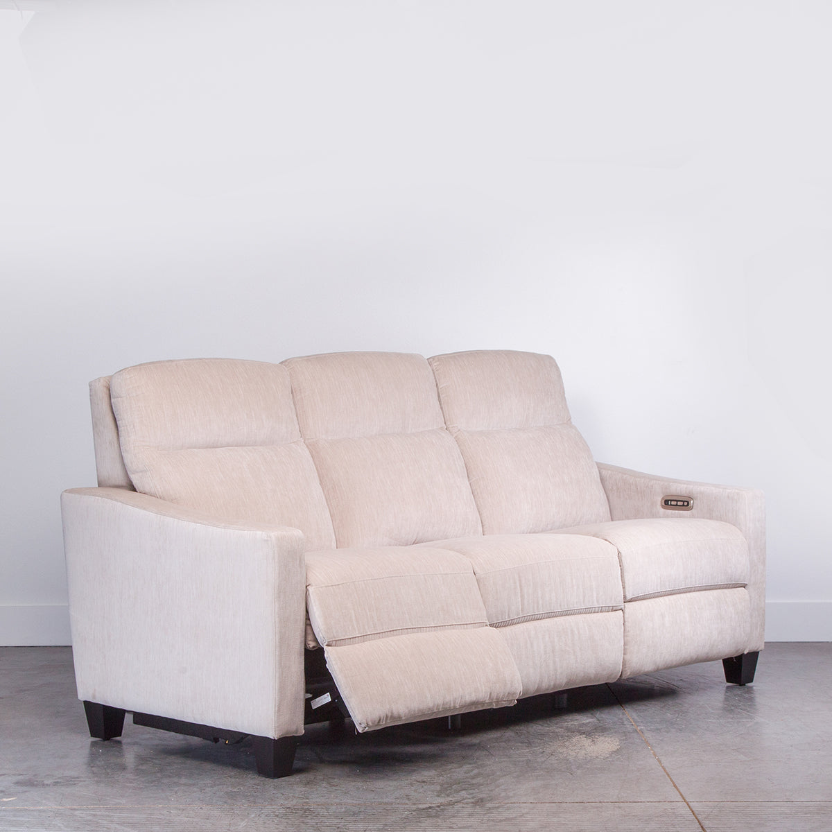 QUINAULT SOFA W/PHR