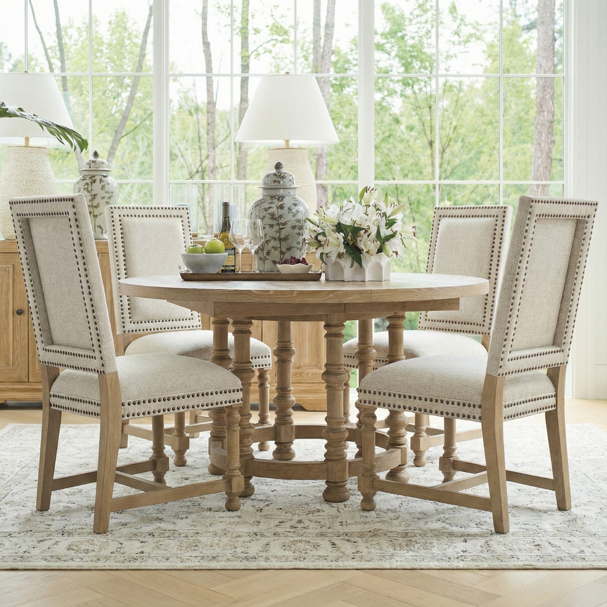 ENNISBROOK RND TBL W/4 CHAIRS