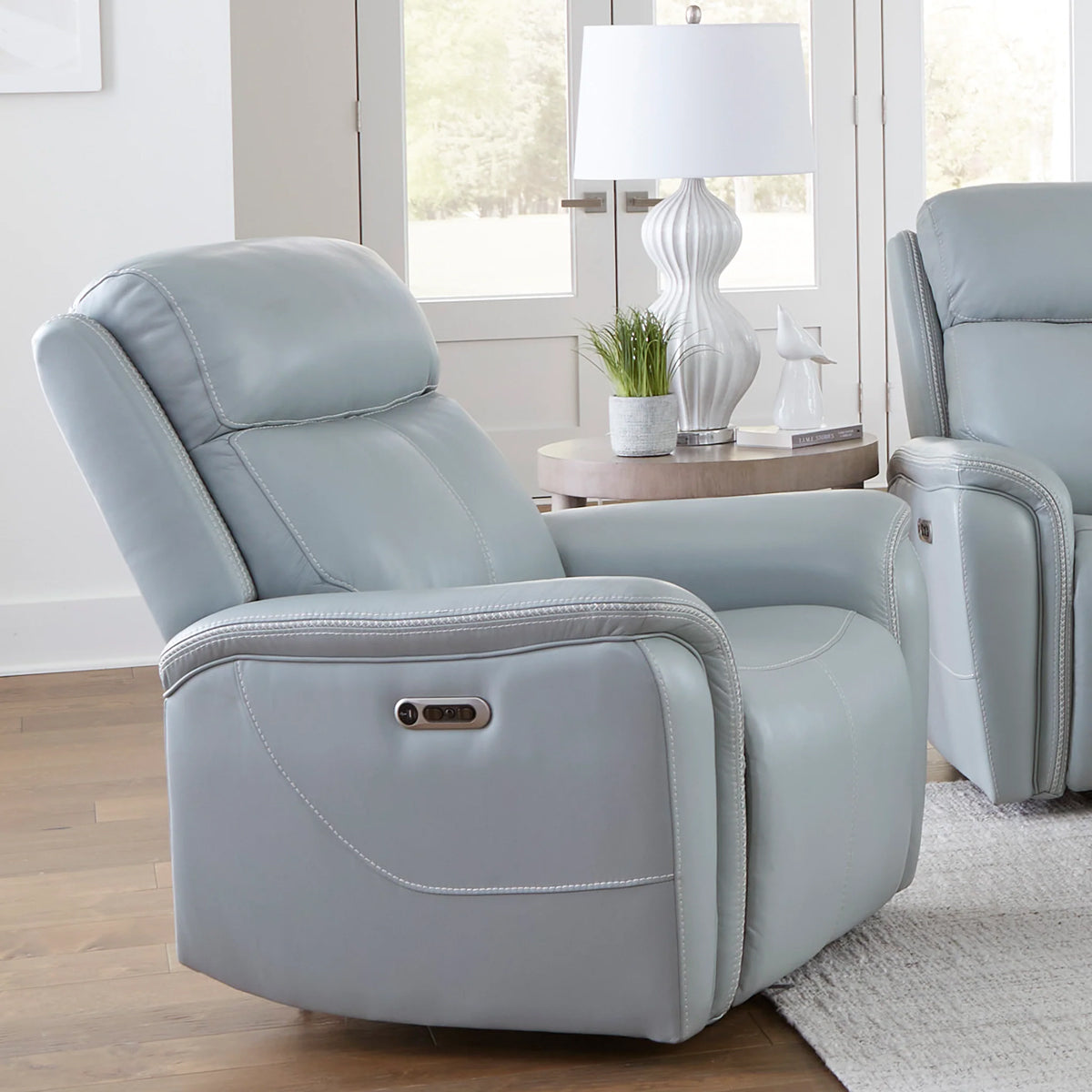 PLATINUM RECLINER W/PHR