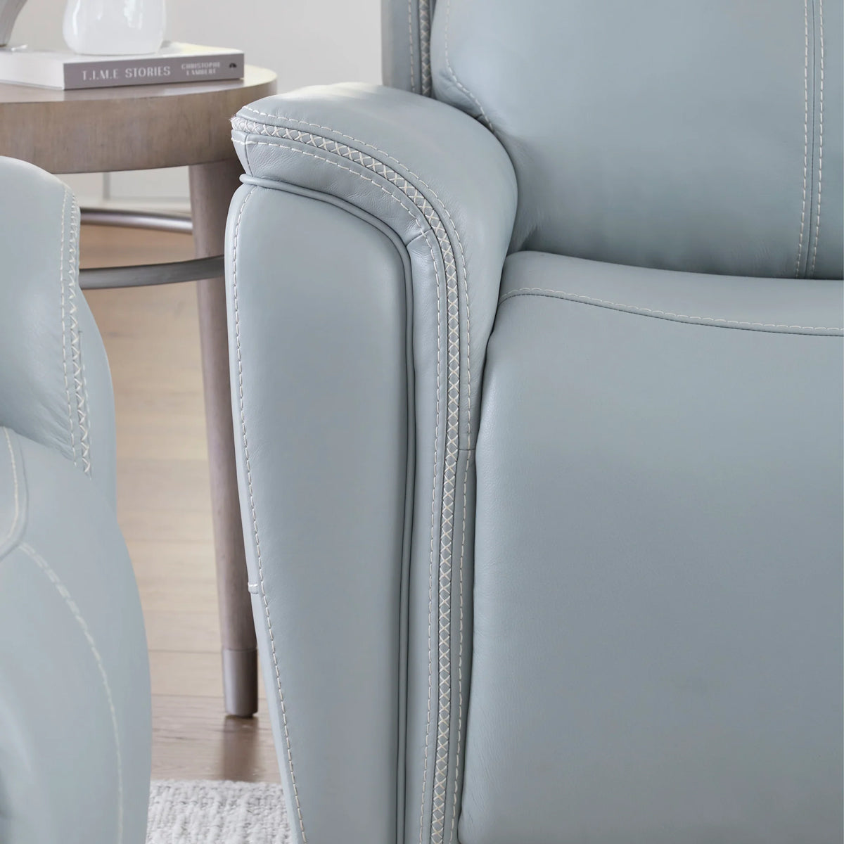 Cascade Leather Mist Gray Power Headrest Sofa