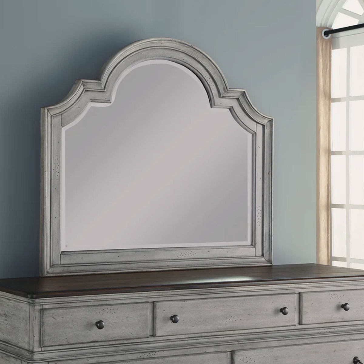 Plymouth Mirror