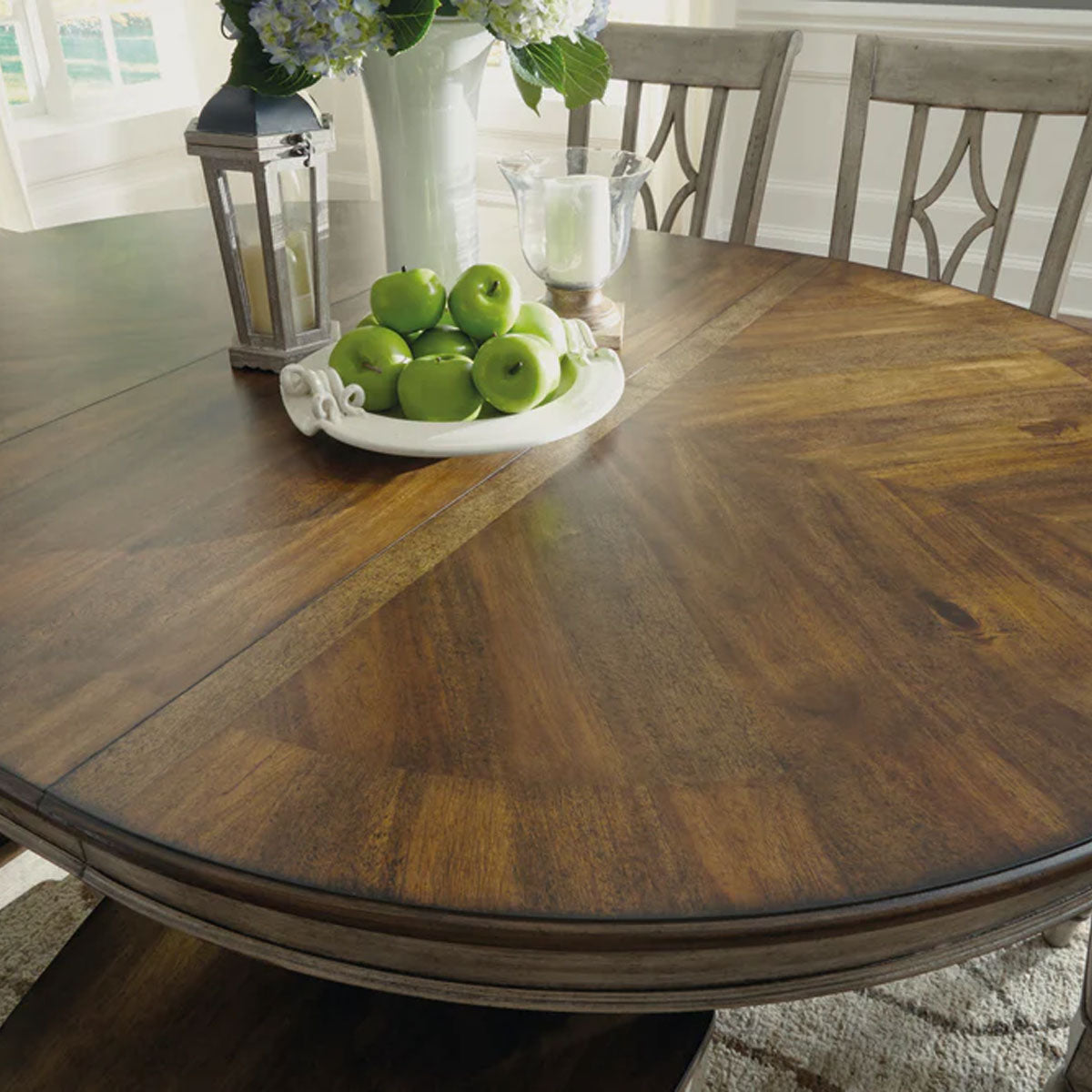 Plymouth Round Pedestal Table