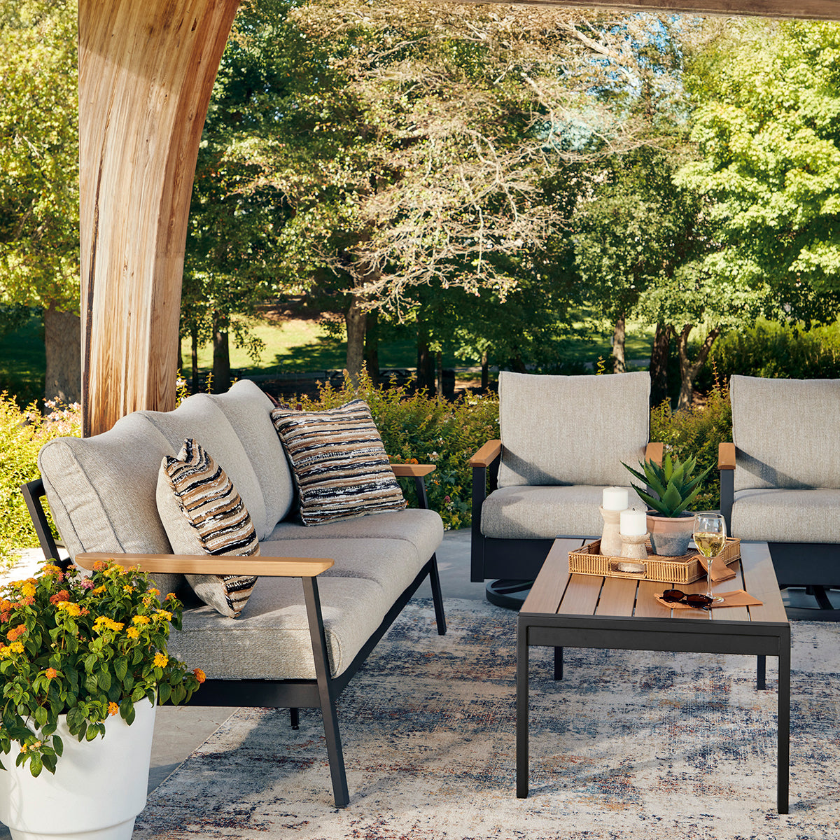 CARMEL HIGHLANDS 4PC PATIO SET
