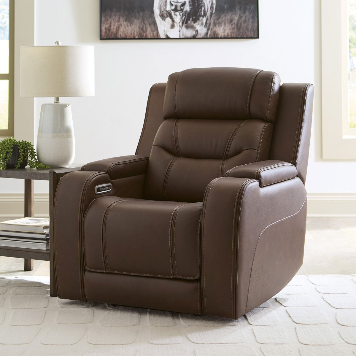 KNIGHTINGTON RECLINER W/ AUDIO IN BROWN