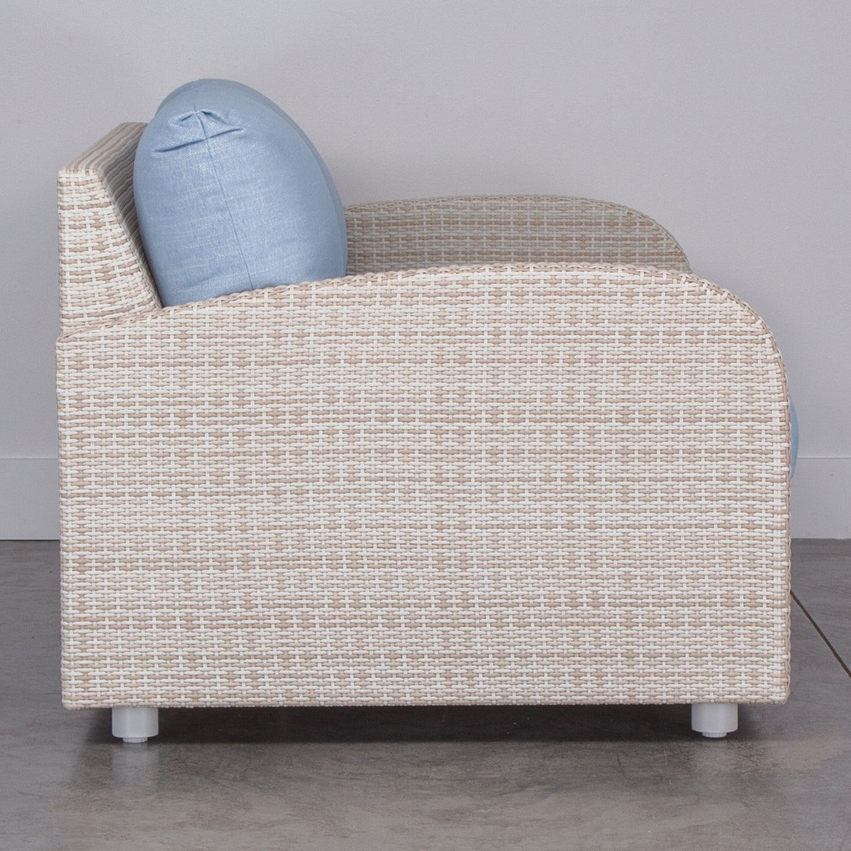 SAND DUNE LOVESEAT W/CUSH