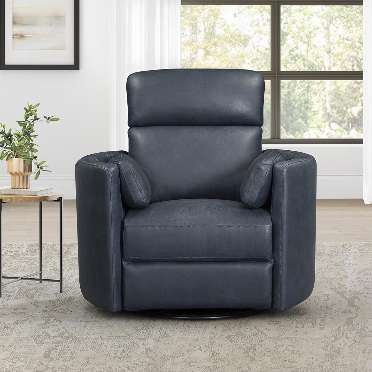 RADIUS LTHR RECLINER IN NAVY