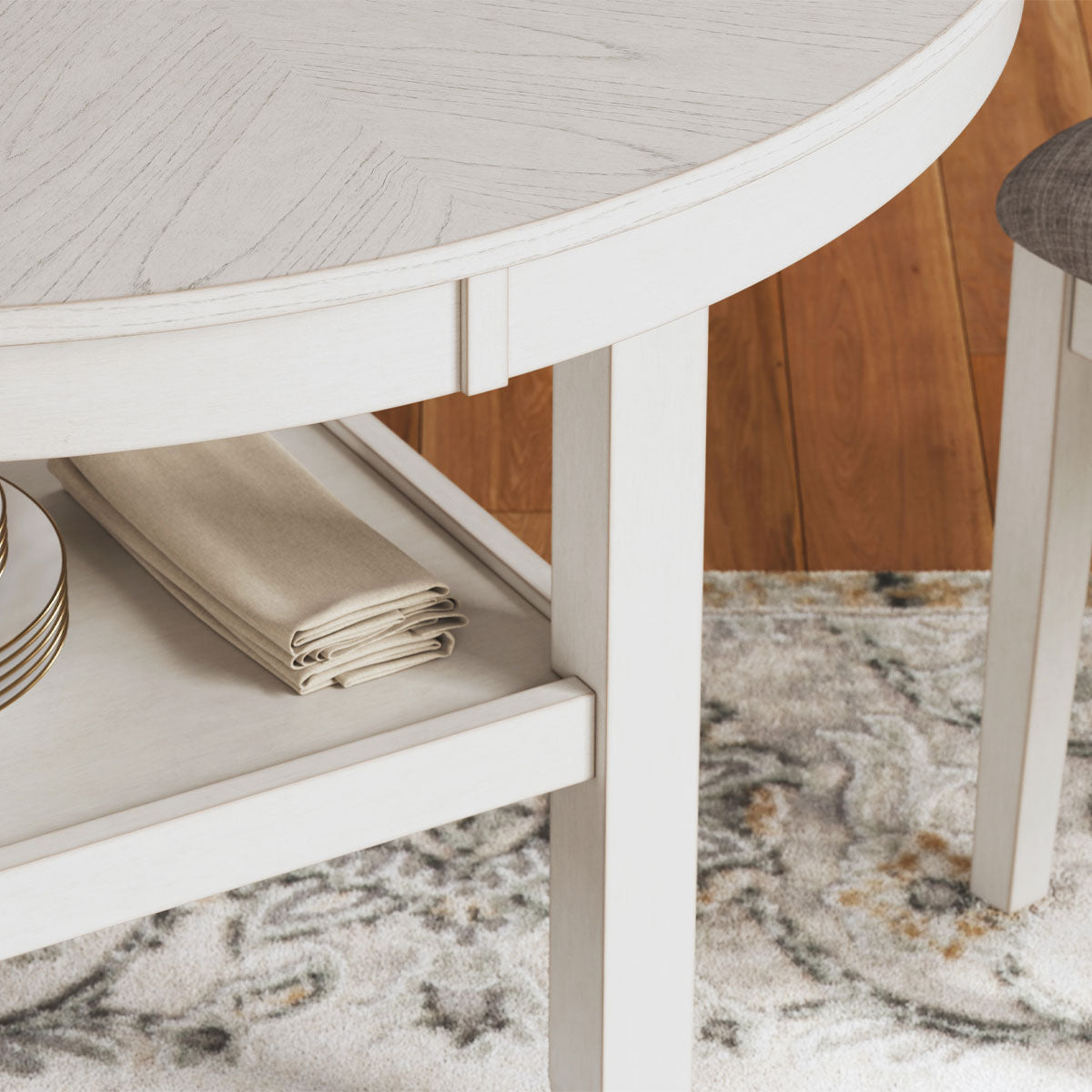 LUDWIG WHITE 5PC ROUND DINING SET
