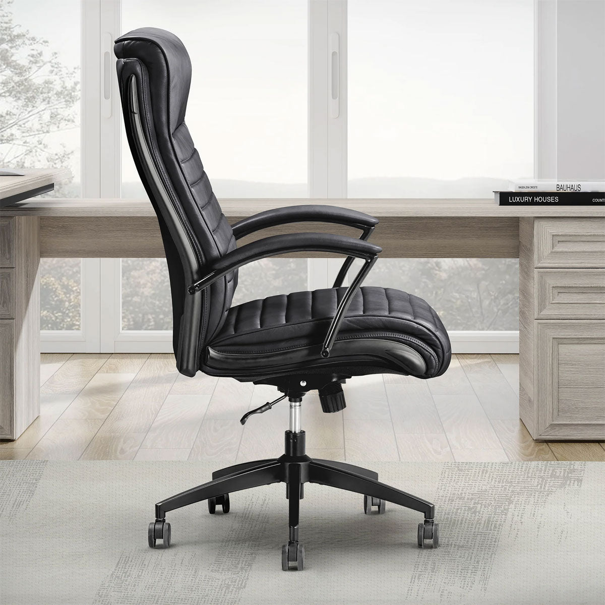 370 LEATHER DESK CHAIR BLACK