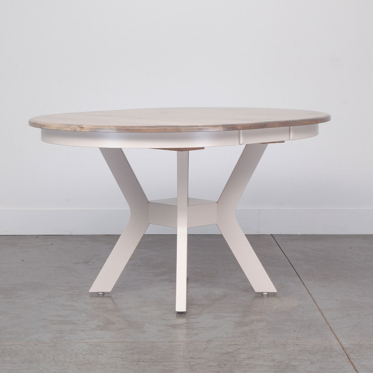 MAPLE 42" RND TABLE W/12" LEAF