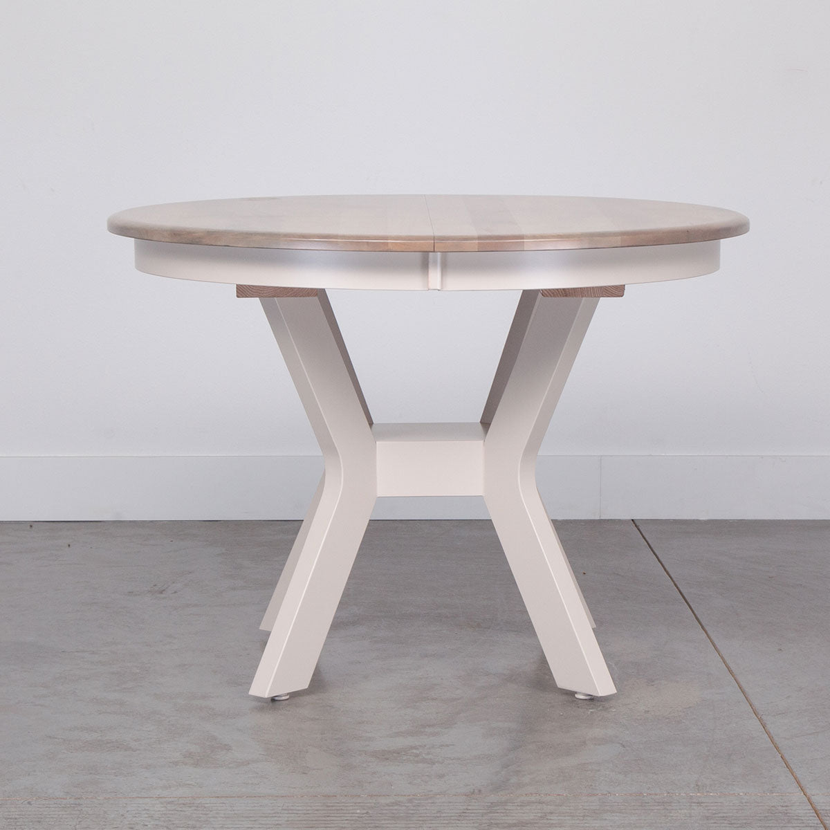 MAPLE 42" RND TABLE W/12" LEAF