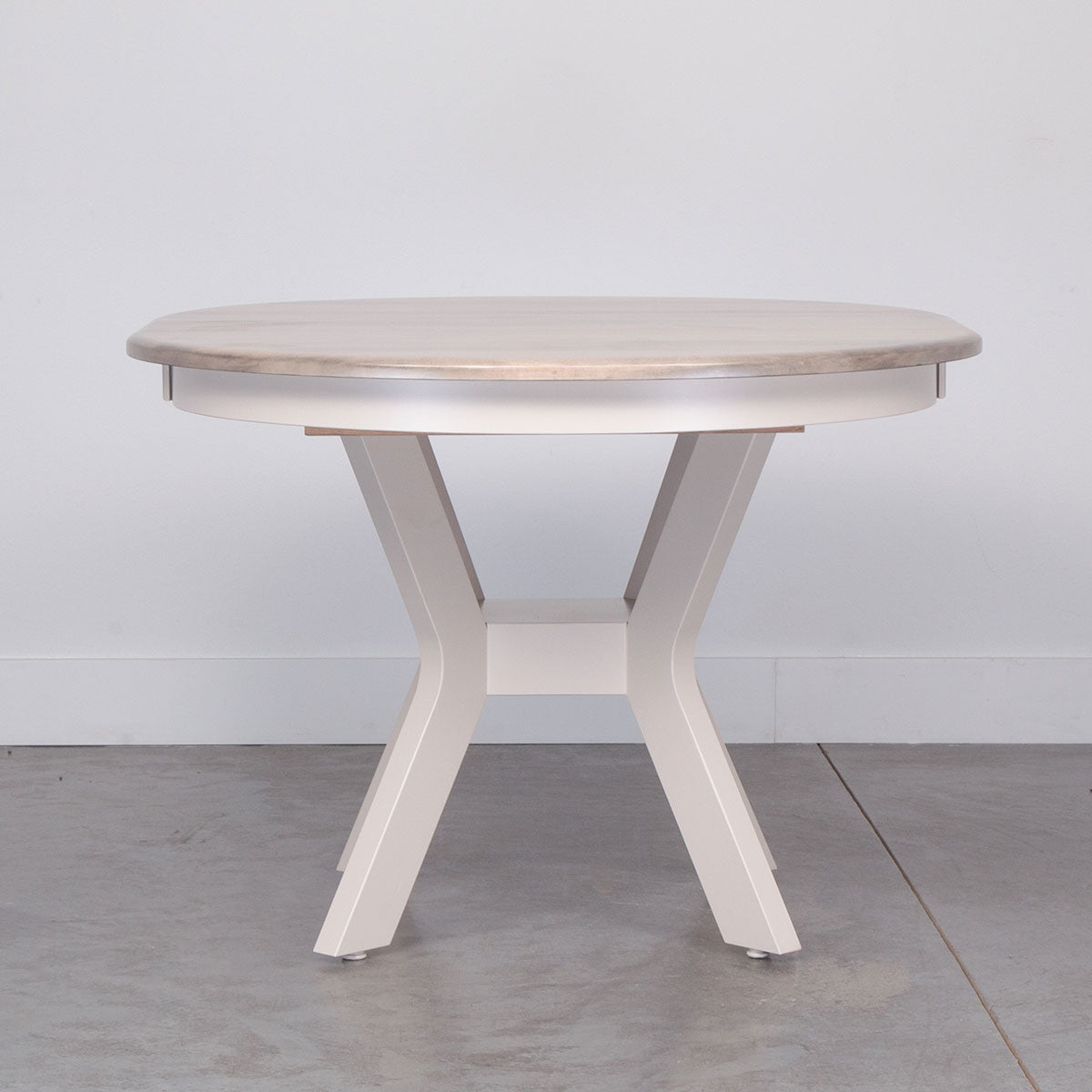 MAPLE 42" RND TABLE W/12" LEAF