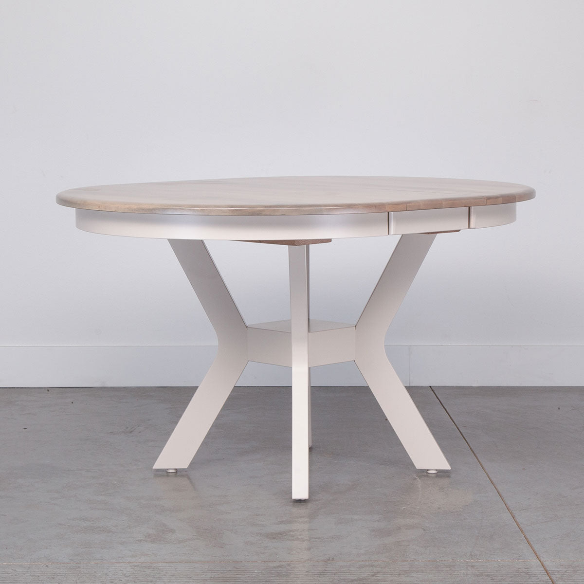 MAPLE 42"RND 5PC DINING W/LEAF