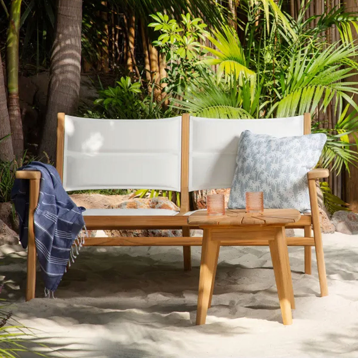 HARBOR LOVESEAT