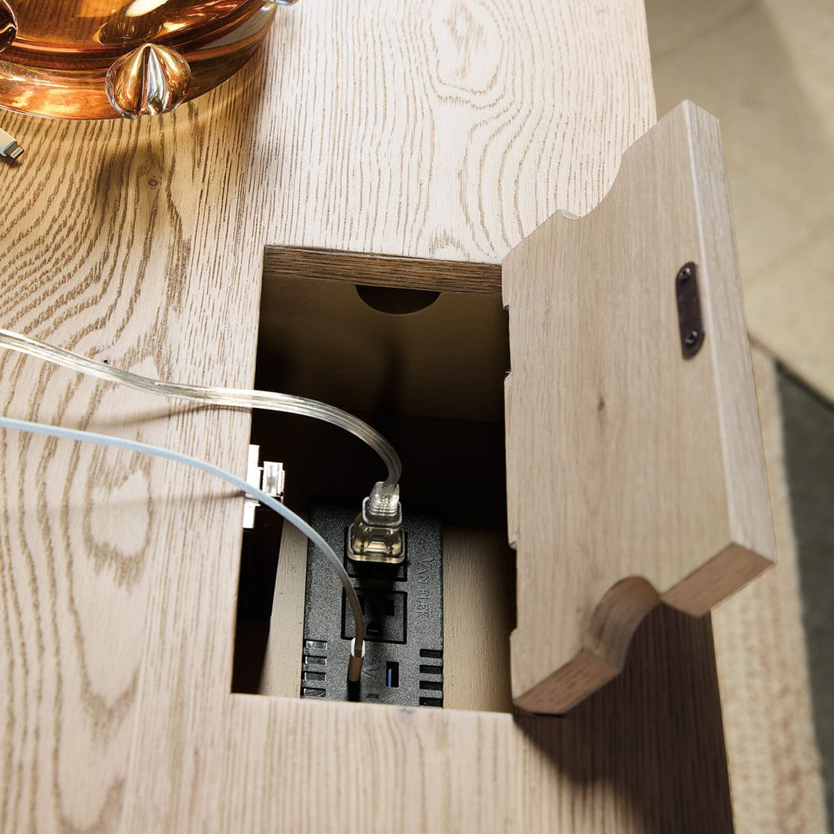 LIVINGSTON LIFT DESK