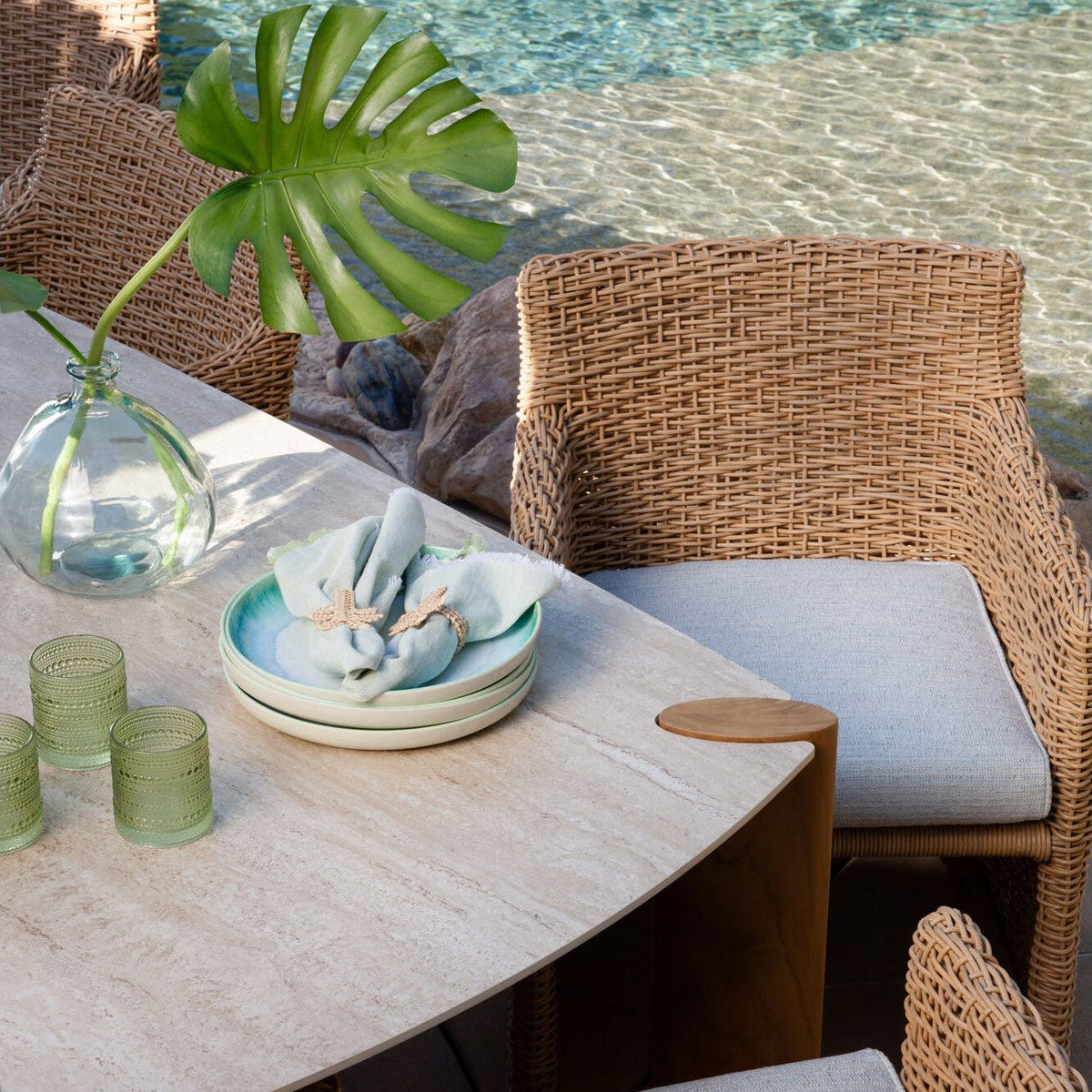 SOMERSET RECTANGLE DINING TABL