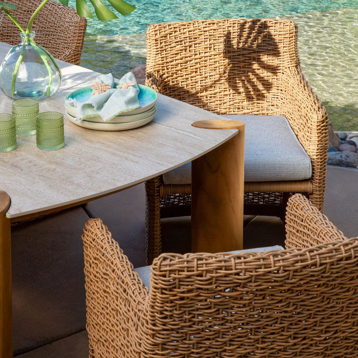SOMERSET RECTANGLE DINING TABL
