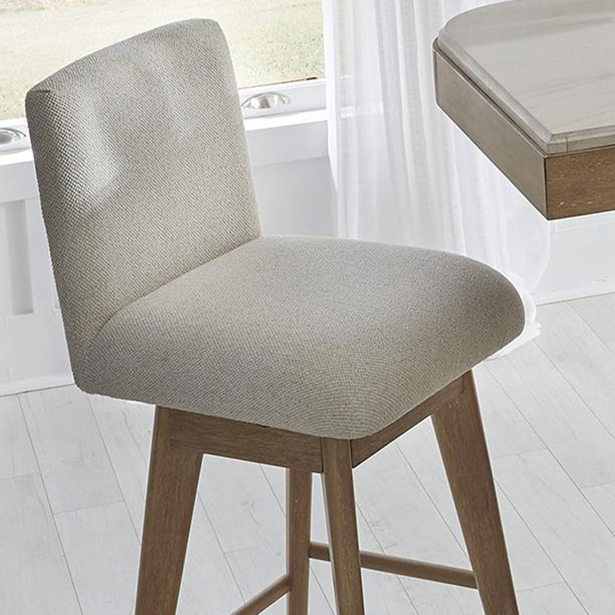 ESCAPE SW UPH BARSTOOL