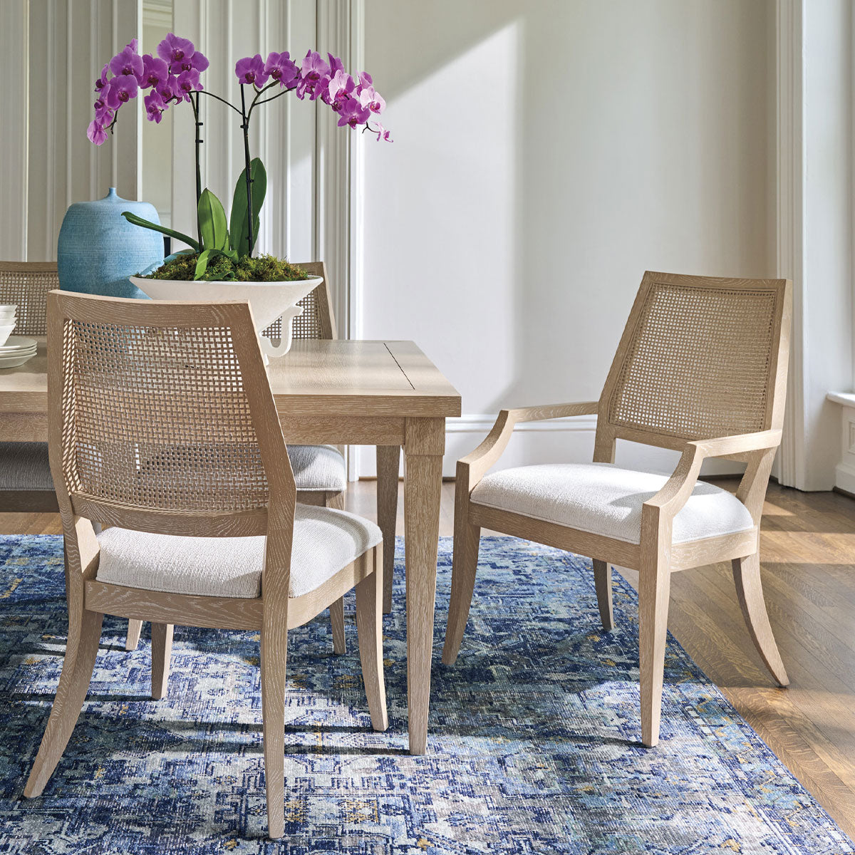 QUINCY ARM CHAIR