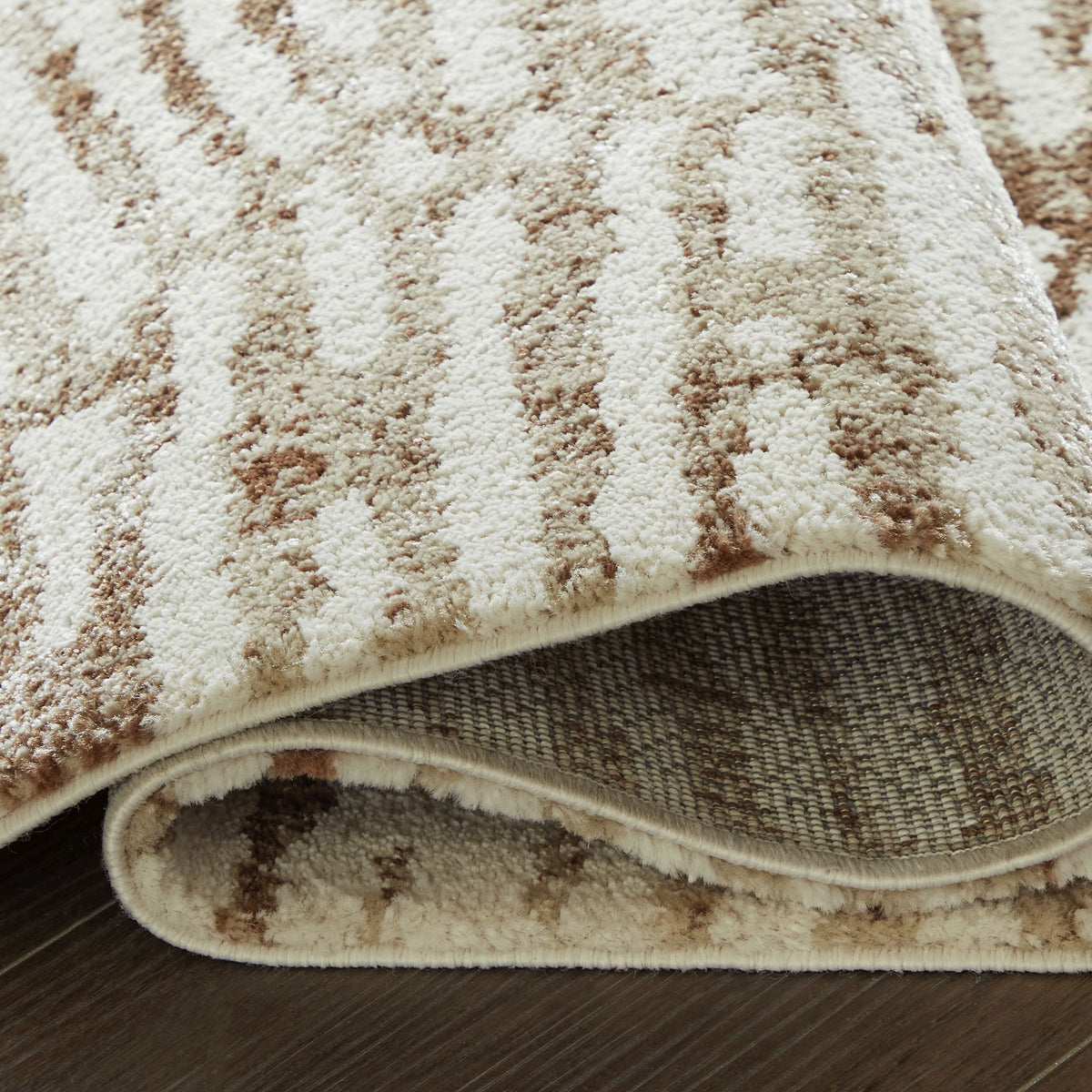 UDUAK MEDIUM 5X7 RUG