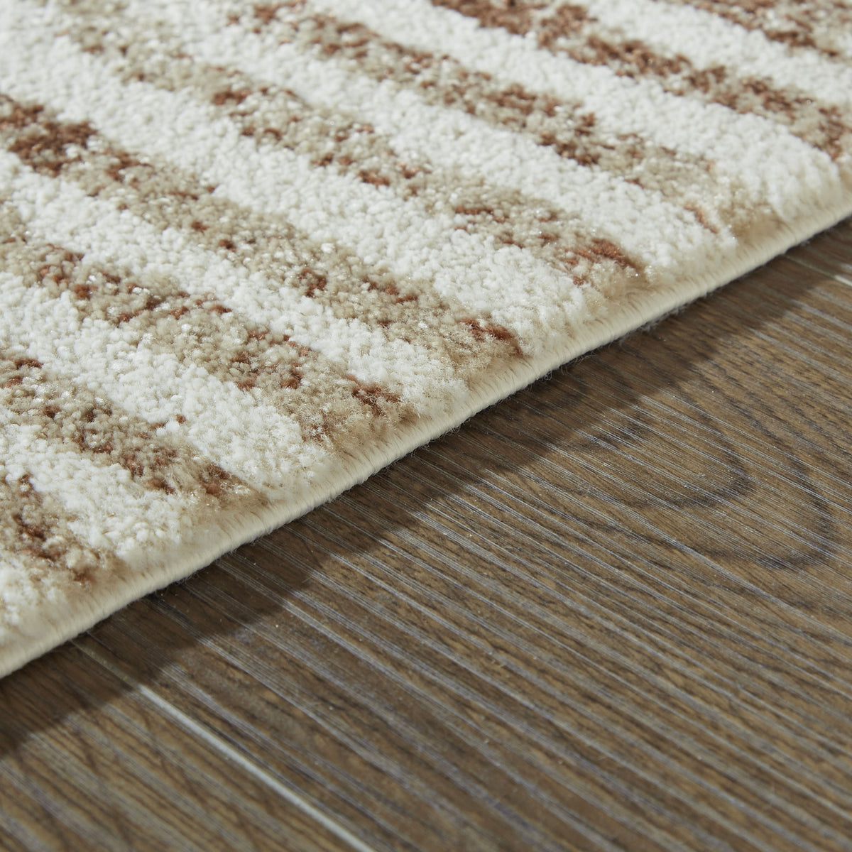 UDUAK MEDIUM 5X7 RUG
