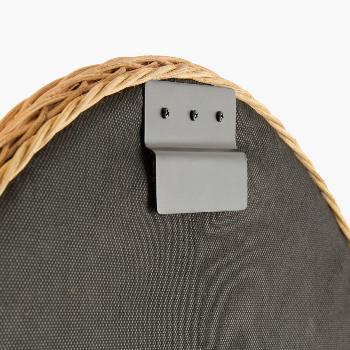 LYE DARK RATTAN ACCENT MIR