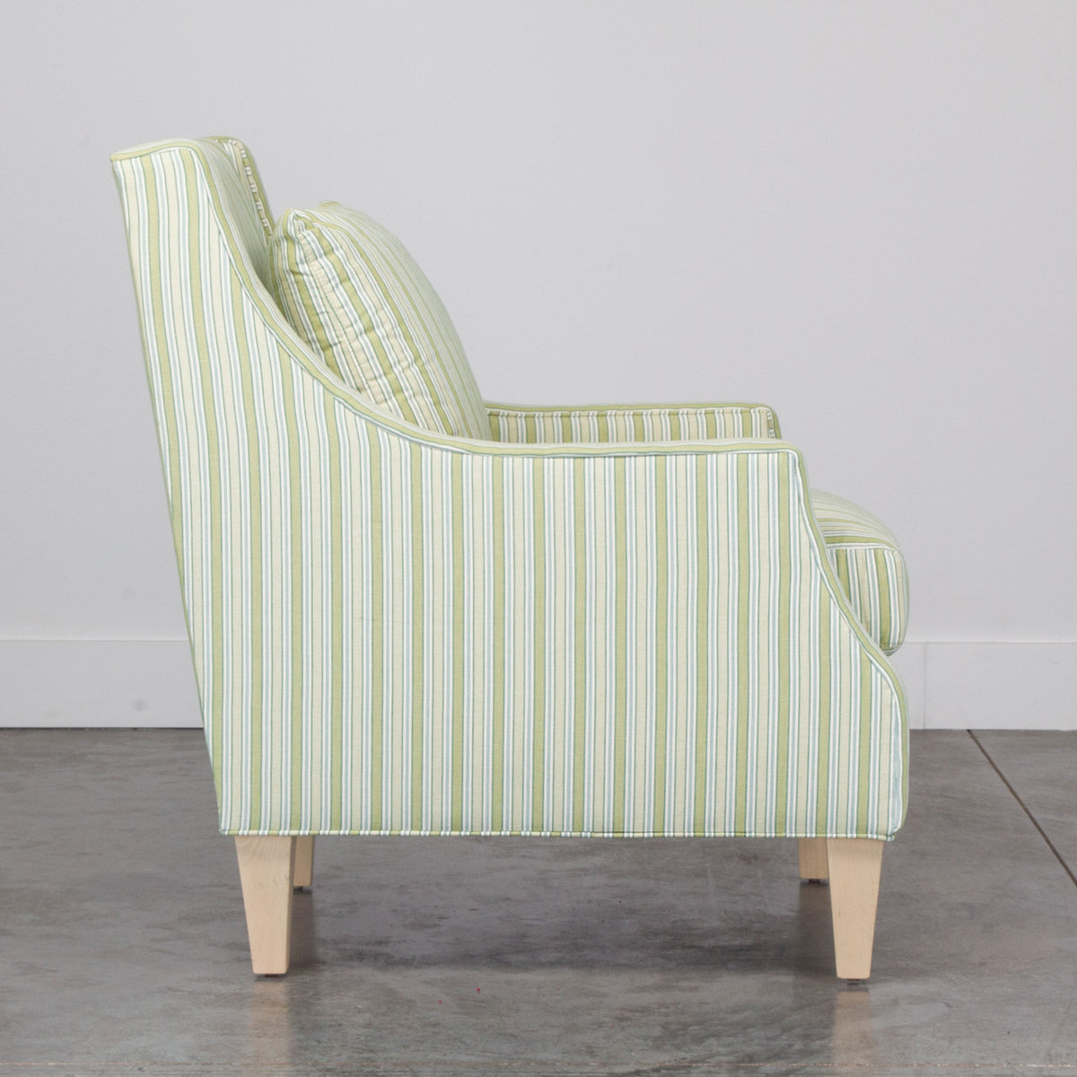 BACK BAY CHAIR